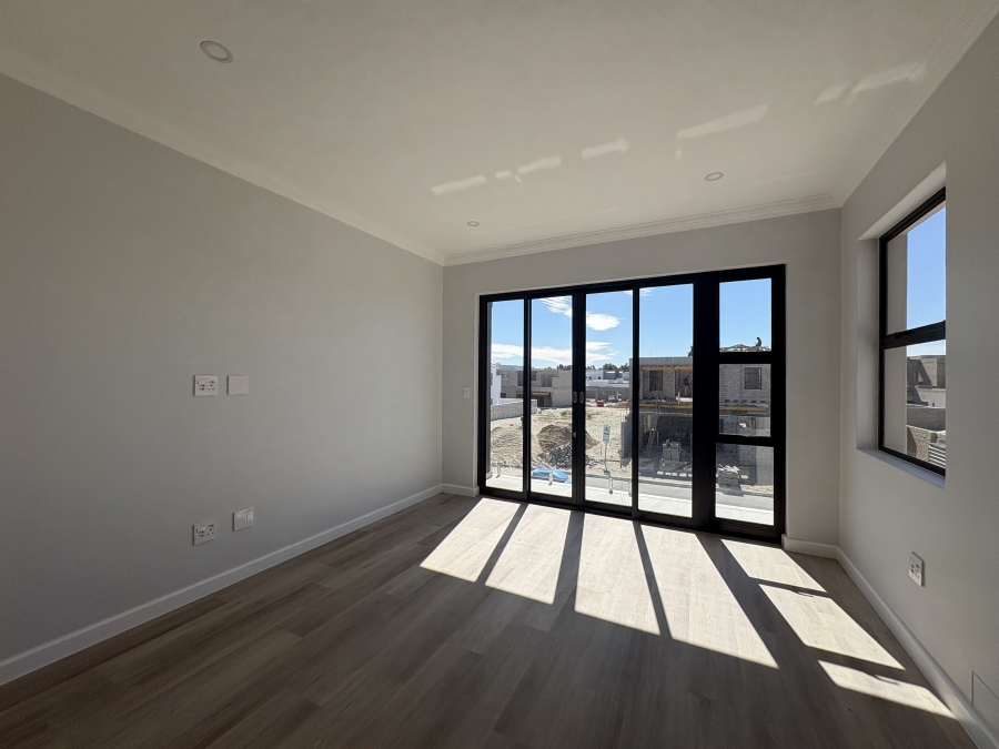 4 Bedroom Property for Sale in Sandown Western Cape